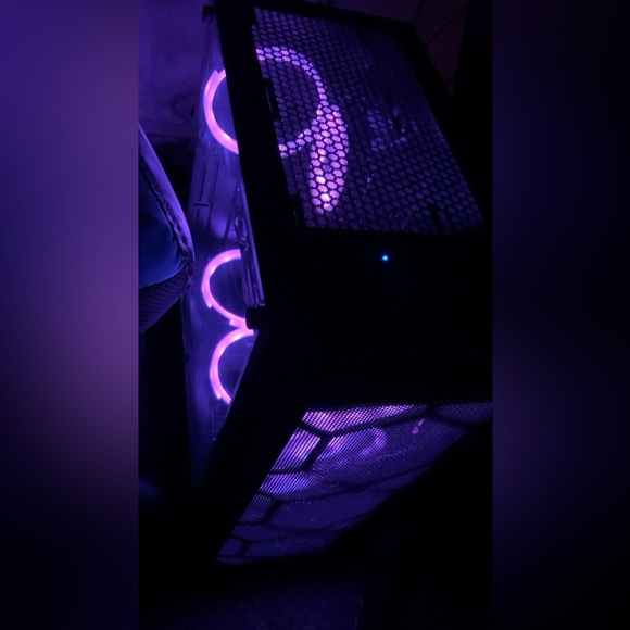 STG Aubron Gaming PC - Picture 1 of 4